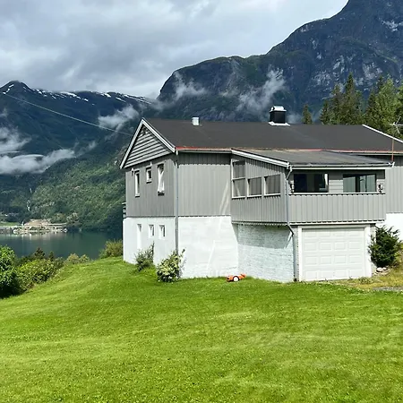 Holiday home Tunold Gard - Olahuset Oppstryn